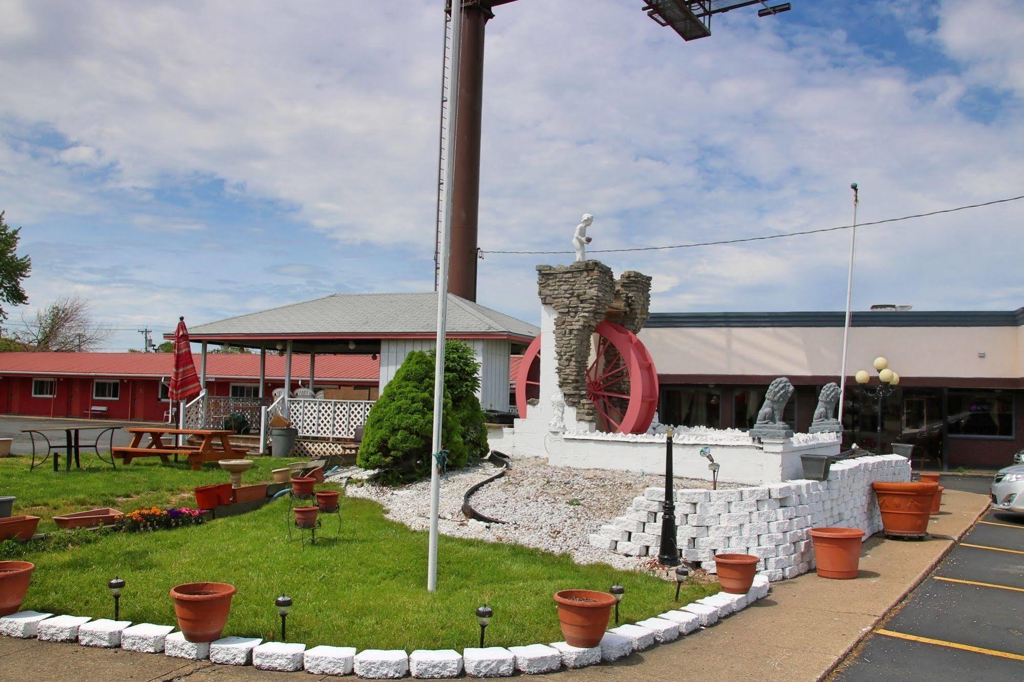 Woodland Inn Cataratas do Niágara Exterior foto